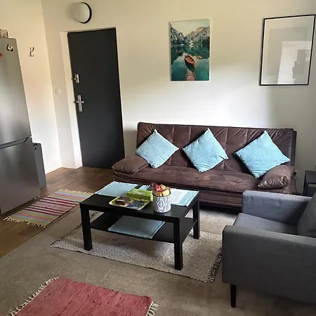 Apartment 1 Bedroom Flat Own Entrance *