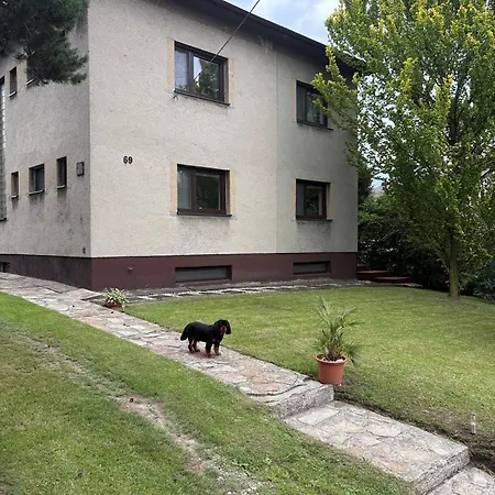 Апартаменты 1 Bedroom Flat Own Entrance *