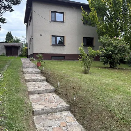 1 Bedroom Flat Own Entrance Apartment